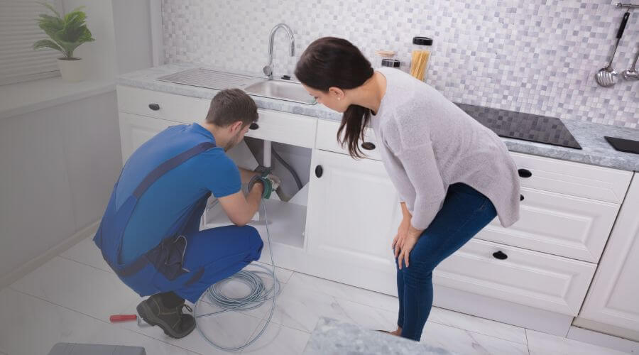 Expert burst pipe repair services in Saltillo, TN